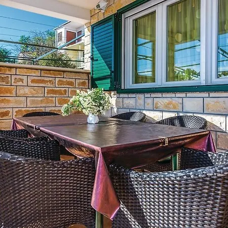 Apartments Hari Tisno Exterior photo