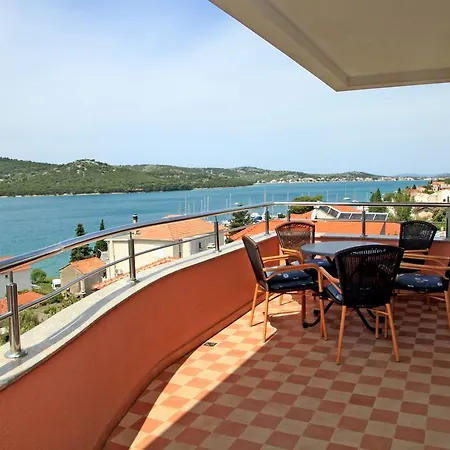 Apartments Hari Tisno Exterior photo