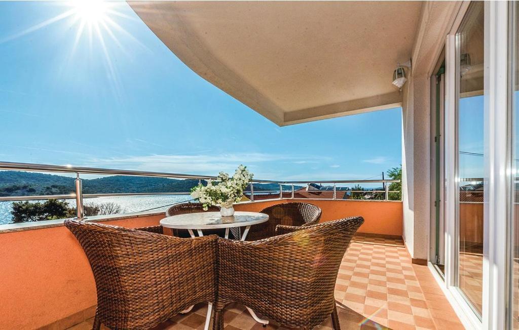Apartment Hari Tisno