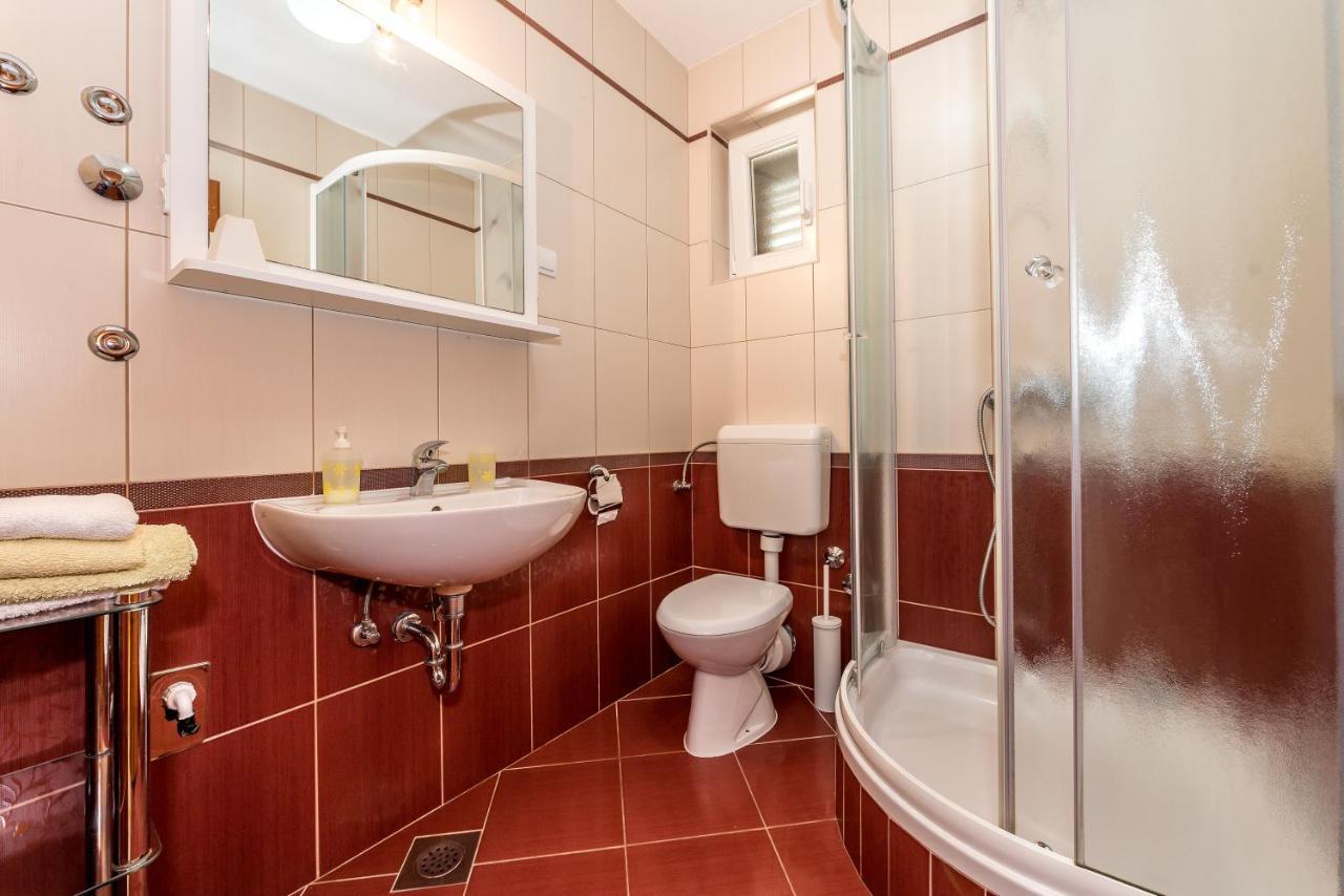 Hari Apartment Tisno