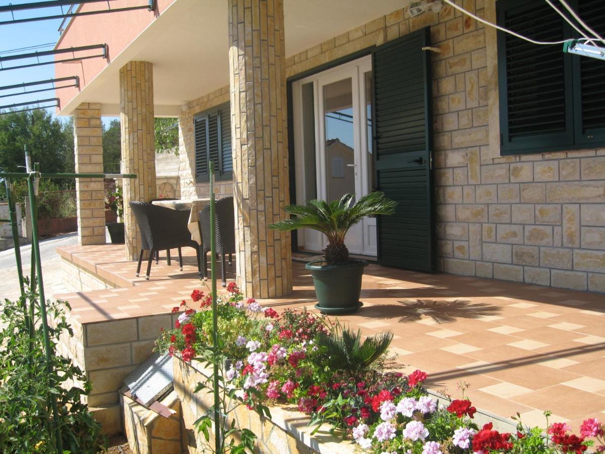 Hari Apartment Tisno