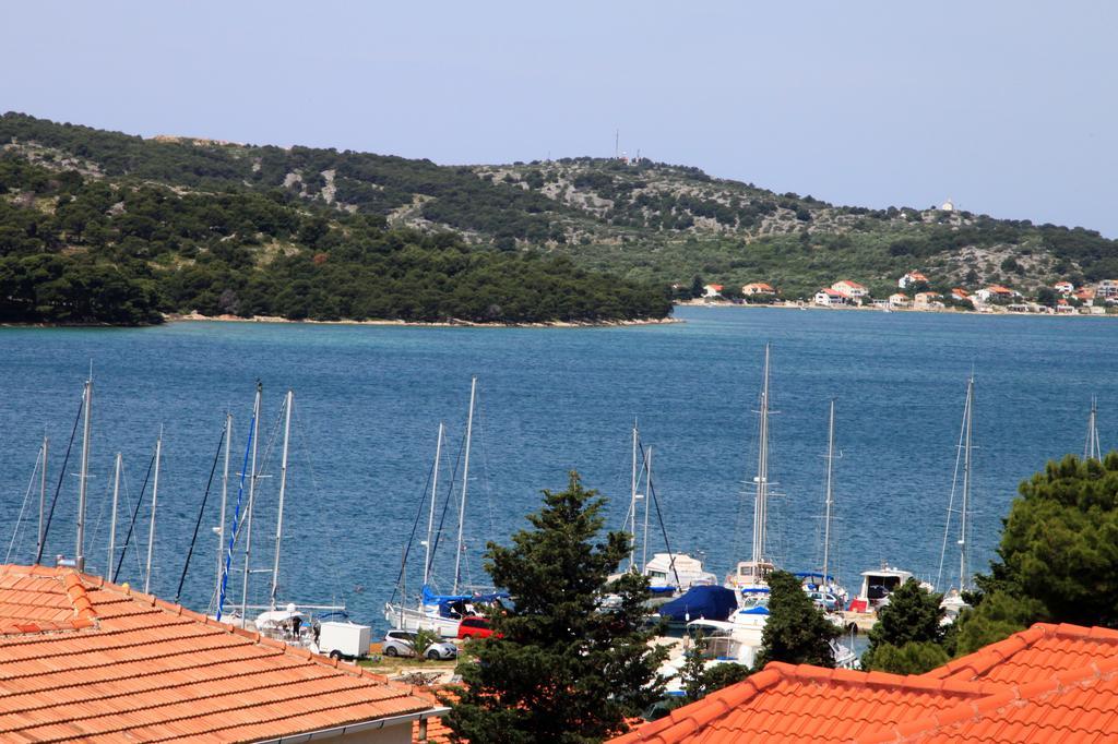 Apartment Hari Tisno