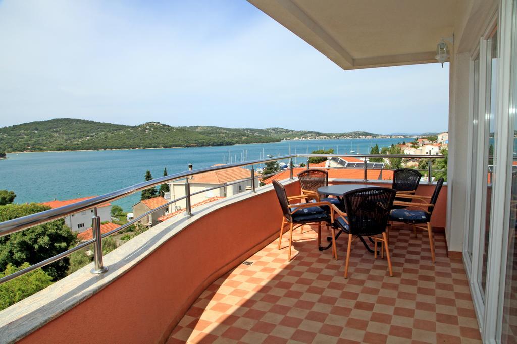 Apartment Hari Tisno