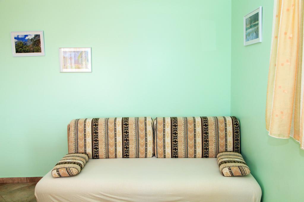 Apartment Hari *