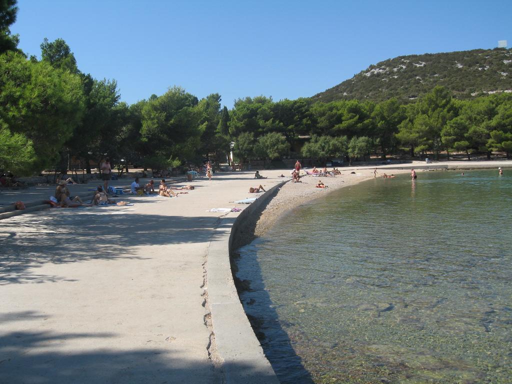 Hari Apartment Tisno
